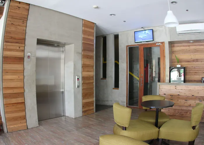 R Mabolo Hotell 3*