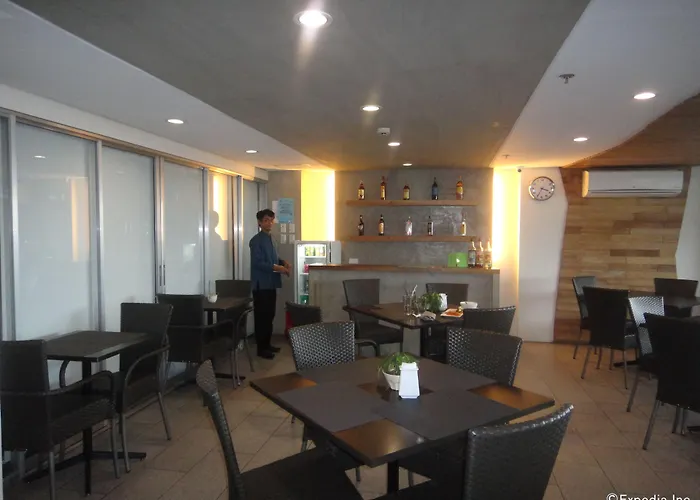 R Mabolo Hotell 3*