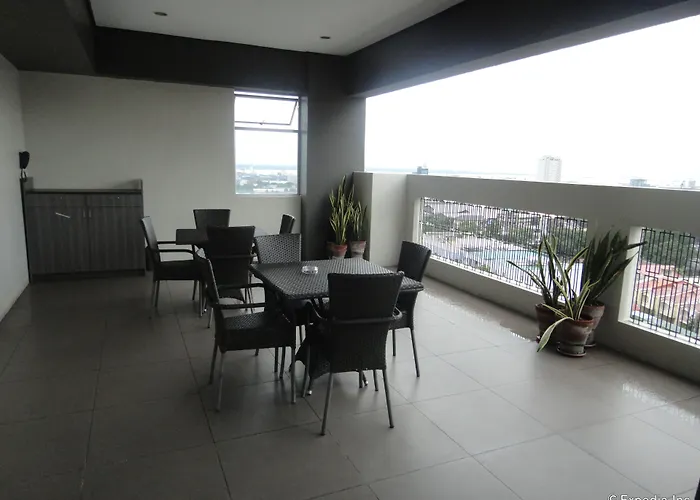 R Mabolo 3* Cebu