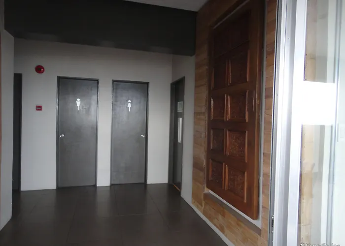 R Mabolo 3* Cebu