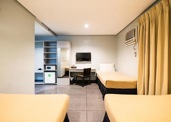 Hotel R Mabolo 3*