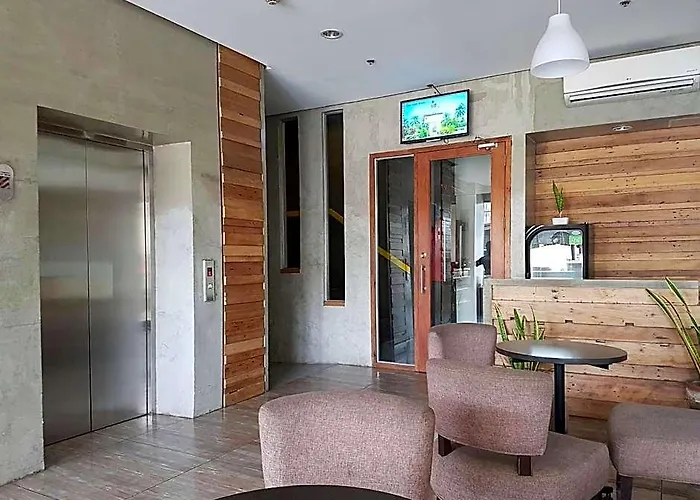 R Mabolo Hotel